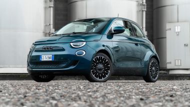 Nuova Fiat 500 Elettrica: frontale
