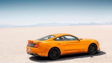 Nuova Ford Mustang: nel 2028 anche la versione con motore elettrico?