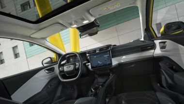 Nuova Ford Puma Gen-E: l'abitacolo è accogliente e molto moderno