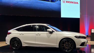 Nuova Honda Civic e:HEV: un momento della presentazione statica alla stampa