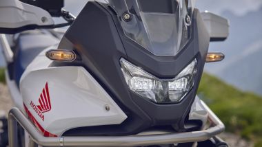 Nuova Honda XL750 Transalp: il doppio faro a LED e il cupolino in ecoplastica Durabito