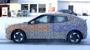 Nuova Hyundai Ioniq 3: design sportiveggiante, ispirato alla coup&eacute; Veloster del passato