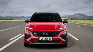 Nuova Hyundai Kona 2021: il frontale inedito del SUV compatto