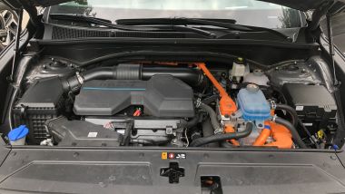 Nuova Hyundai Santa Fe PHEV: il motore ibrido da 265 CV complessivi