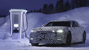 Nuova Jaguar elettrica: pacco batterie modulare per un totale di circa 120 kWh