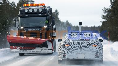 Nuova Jaguar Type 00: i collaudi dei prototipi sulle strade ghiacciate della Scandinavia