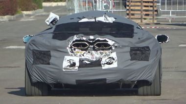 Nuova Lambo V12 Hybrid: di un altro pianeta?