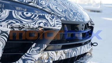 Nuova Lamborghini Urus Performante: un dettaglio del frontale con nuovi fari a LED