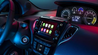 Nuova Lancia Ypsilon, Apple CarPlay e Android Auto di serie