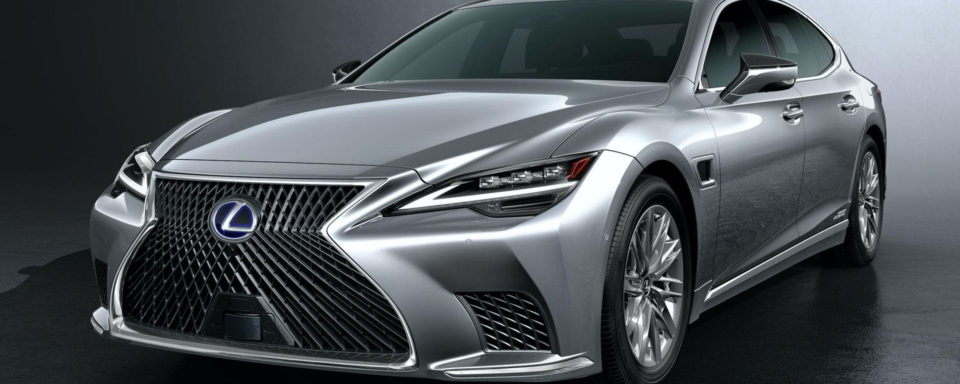 Lexus ls 2021