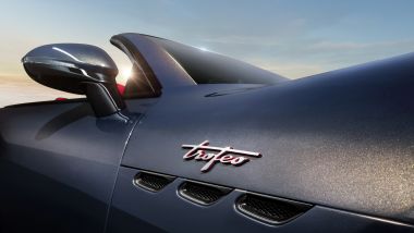 Nuova Maserati GranCabrio 2024: dettaglio Trofeo