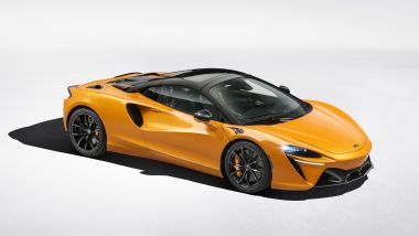 Nuova McLaren Artura Spider 2024: le dimensioni sono identiche alla coupé