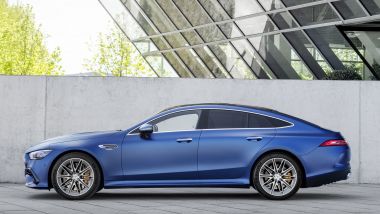 Nuova Mercedes-AMG GT Coupé4 43 4Matic+: visuale laterale