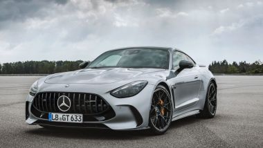 Nuova Mercedes-AMG GT: la granturismo tedesca può essere anche una 2+2 