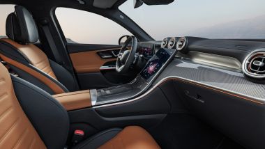 Nuova Mercedes GLC Coupé 2024, gli interni