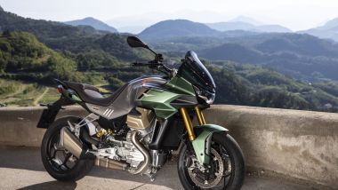 Nuova Moto Guzzi V100 Stelvio: la piattaforma della V100 Mandello è la base di partenza