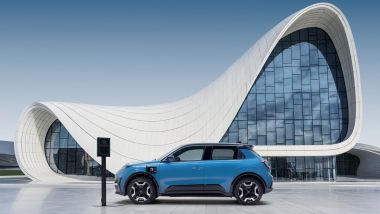 Nuova Nissan Micra: batterie da 40 kWh e 52 kWh e motori da 90 e 110 kW