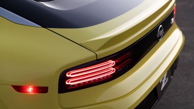 Nuova Nissan Z 2023: dettaglio dei gruppi ottici posteriori