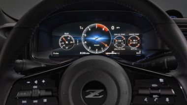 Nuova Nissan Z 2023: il quadro strumenti digitale