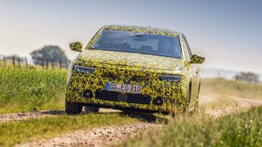 Nuova Opel Astra 2021: visuale frontale