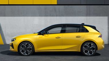 Nuova Opel Astra-e: batteria da 54 kWh e autonomia di oltre 400 km