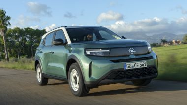 Nuova Opel Frontera: confortevole in virtù di sospensioni gentili su strade rovinate