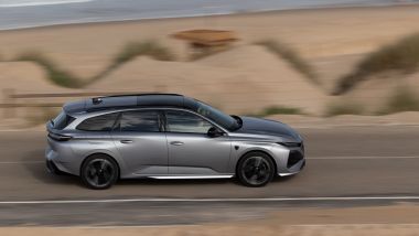 Nuova Peugeot 308: motori mild-hybrid, plug-in hybrid, diesel ed elettrico