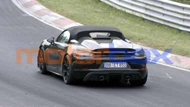 Nuova Porsche 718 Spyder RS: la decapottabile punta le performance in pista