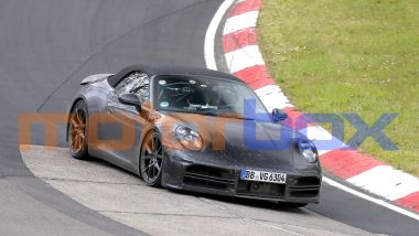 Nuova Porsche 911 Cabrio: la sportiva tedesca al Nurburgring