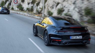 Nuova Porsche 911 Turbo: una immagine pubblicata sul profilo Instagram Porsche_newsroom