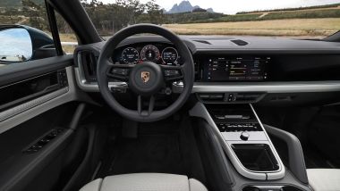 Nuova Porsche Cayenne: gli interni rinnovati con la plancia full digital