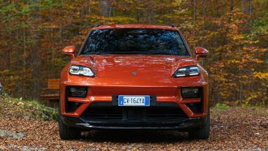 Nuova Porsche Macan è tutta nuova per davvero. Ma ricorda ''vecchia'' Porsche Macan