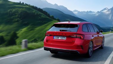 Nuova Skoda Octavia RS: la variante station wagon parte da 47.450 euro