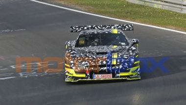 Nuova super sportiva AMG, le foto spia del mistero