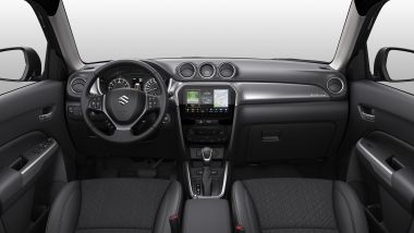 Nuova Suzuki Vitara 2024: gli interni presentano il nuovo infotainment