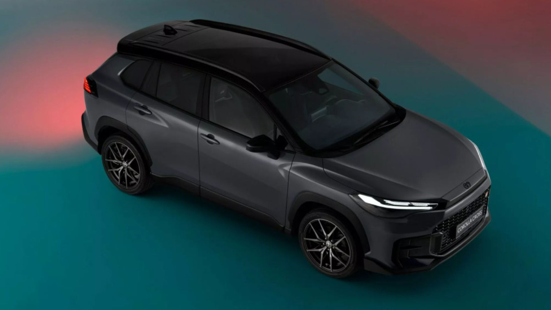 toyota-corolla-cross-2026-novit-motori-e-interni-aggiornati