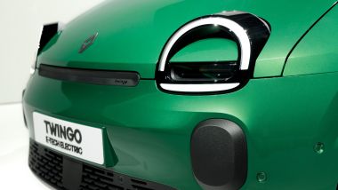 Nuova Twingo E-Tech, un frontale moooolto espressivo