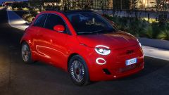 Nuova versione speciale Fiat (500)RED: tutte le dotazioni. Video