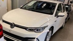 Volkswagen Golf 2020: la nuova Golf 8 messa a nudo