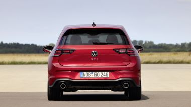 Nuova Volkswagen Golf GTI 2024: il prezzo è di 44.950 euro