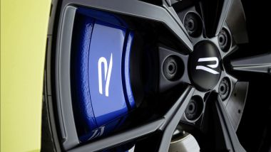 Nuova Volkswagen Golf R 333: le pinze blu dei freni