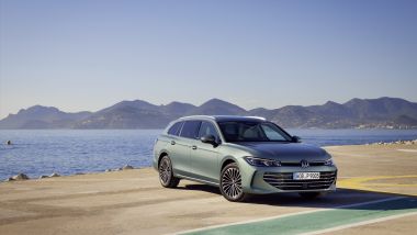 Nuova Volkswagen Passat 2024, 3/4 anteriore