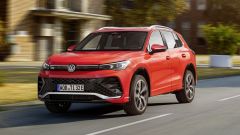 Nuovo Volkswagen Tiguan 2024, come è fatto: motori, allestimenti, video