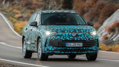 Nuova Volkswagen Tiguan 2024: in strada per i test