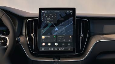 Nuova Volvo XC60 2025, lo schermo dell'infotainment