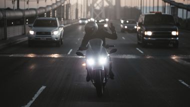 Nuova Zero Motorcycles SR/S all'uso in città