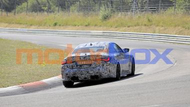 Nuove BMW M3 e M4: una vista posteriore dinamica della coupé