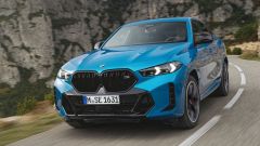 Muscoli e tecnologia: come cambiano per il 2023 le nuove BMW X5 e X6