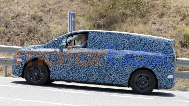 Nuovo Mercedes VLE: spazio fino a otto posti e abitacolo ''premium class''