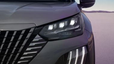 Nuovo Peugeot 2008: la firma luminosa con gli artigli a LED